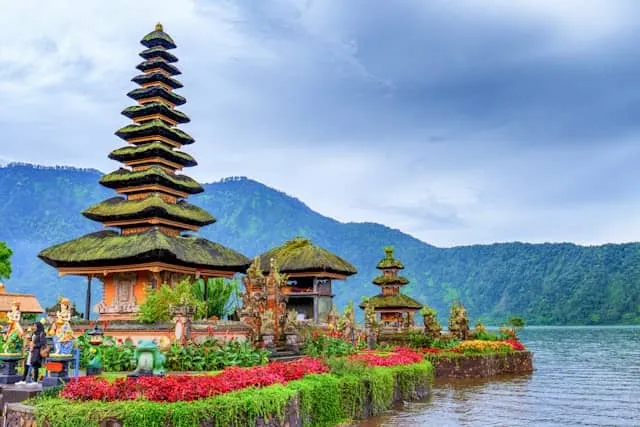 Ulun Danu Bratan Temple View